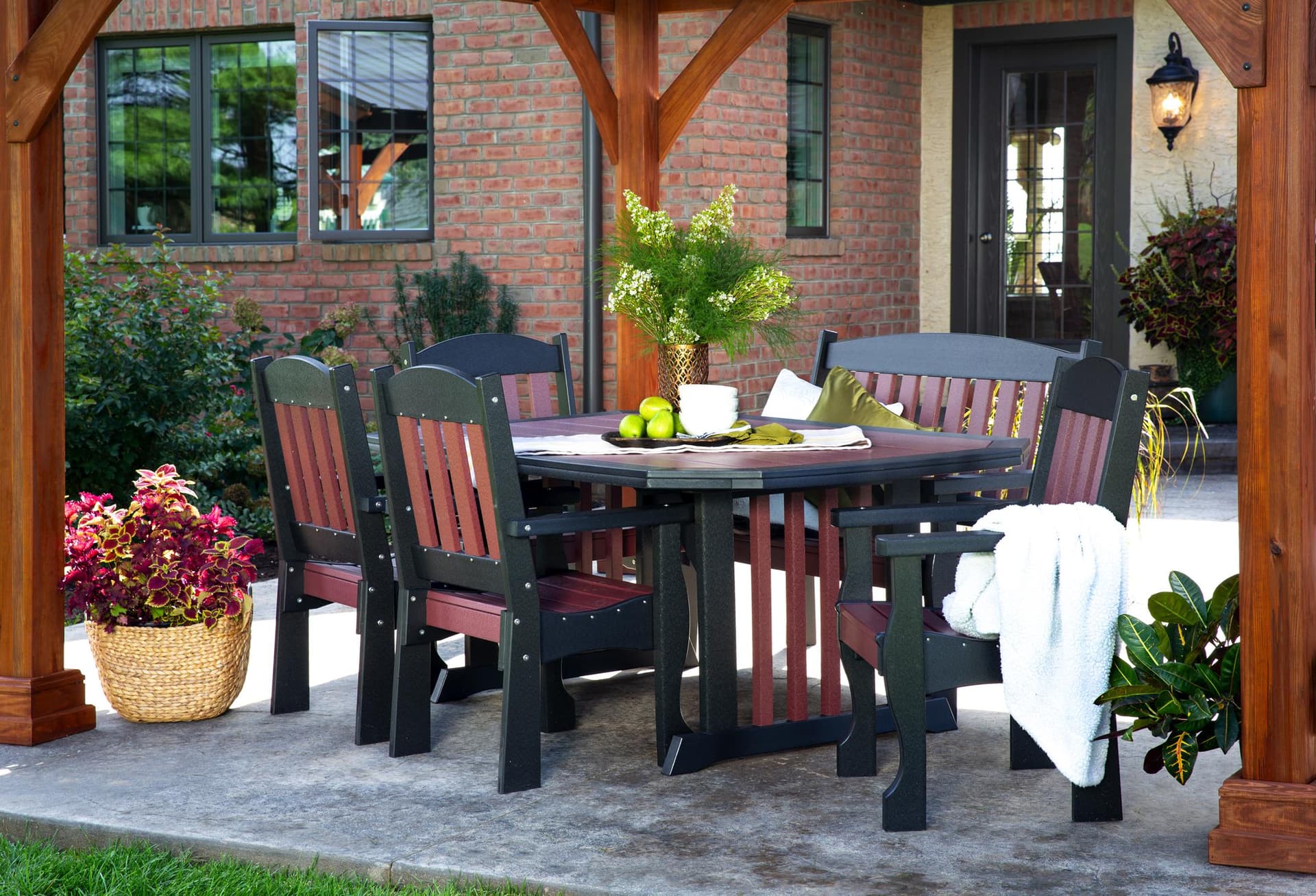 Solide Gartenmöbel: Haltbarkeit und Stil für Ihren Außenbereich