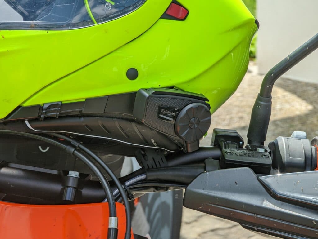 Drahtlose Freiheit: Motorrad-Headsets für ungebremsten Fahrspaß