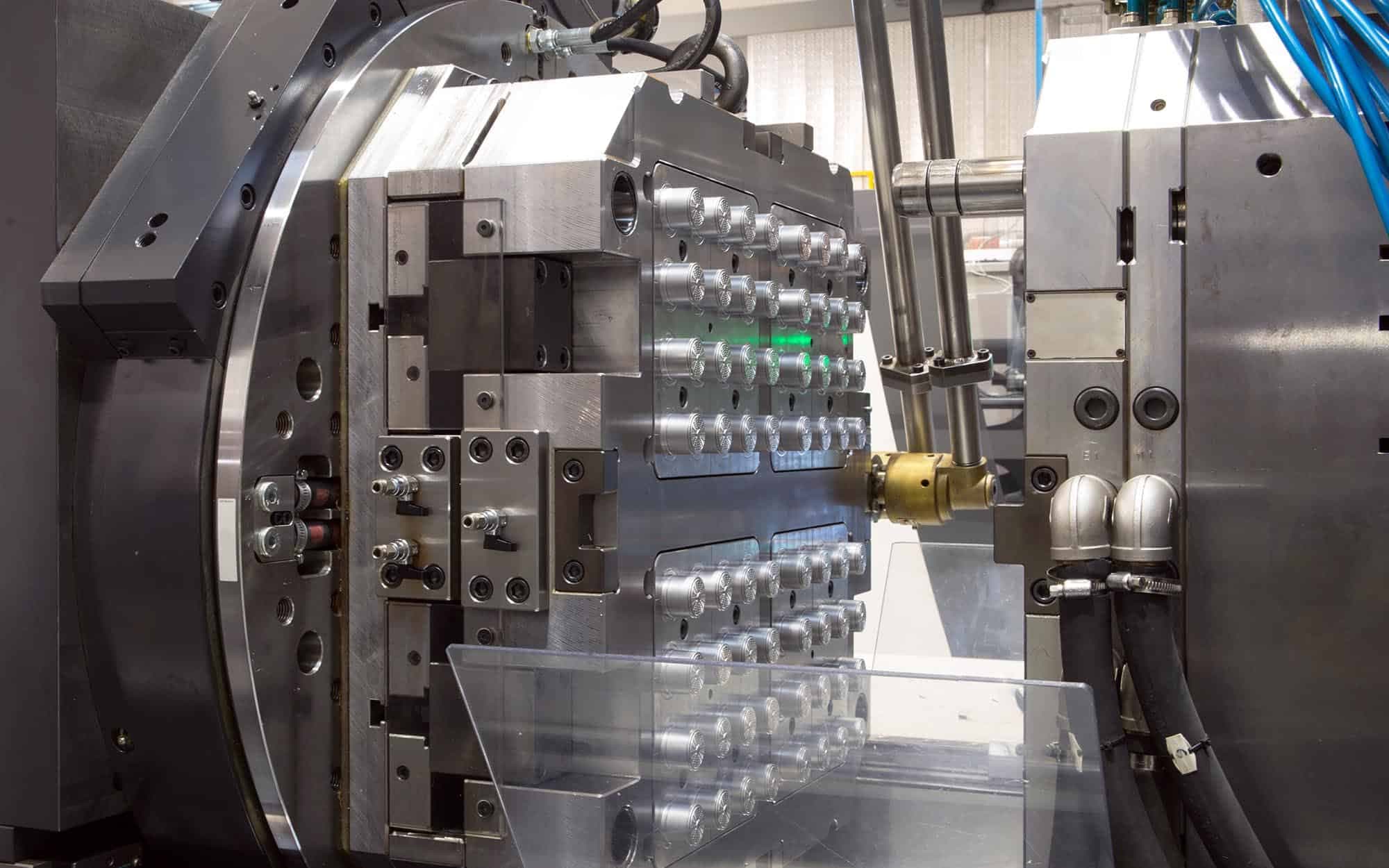 Spritzgussteile für Ihre Produktion – Bestellen Sie Bequem Online bei Maxnext GmbH
