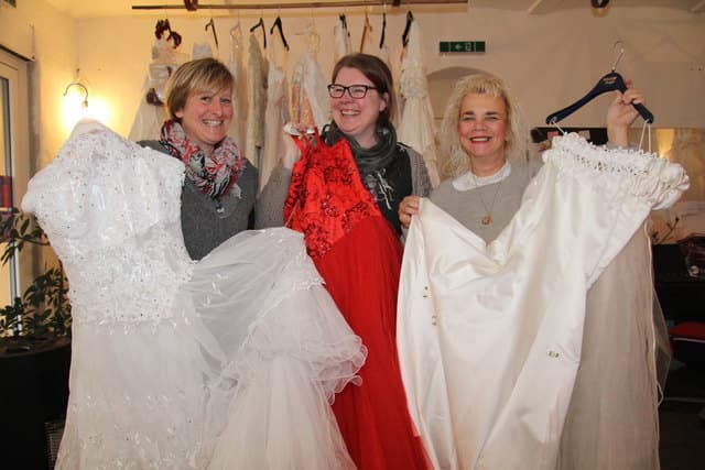 Ein Hochzeitskleid mieten: So erhalten Sie das Kleid Ihrer Träume, ohne dafür Geld auszugeben