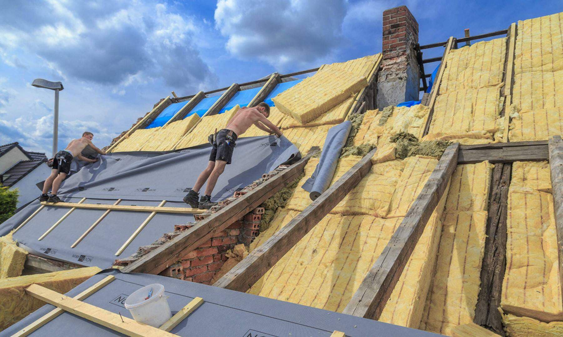 Anmutig altern: Herausforderungen bei der Hausrenovierung mit HomeforHome meistern