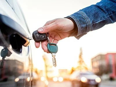 Bereit für den Roadtrip: Finden Sie Ihren perfekten Mietwagen für unvergessliche Reisen