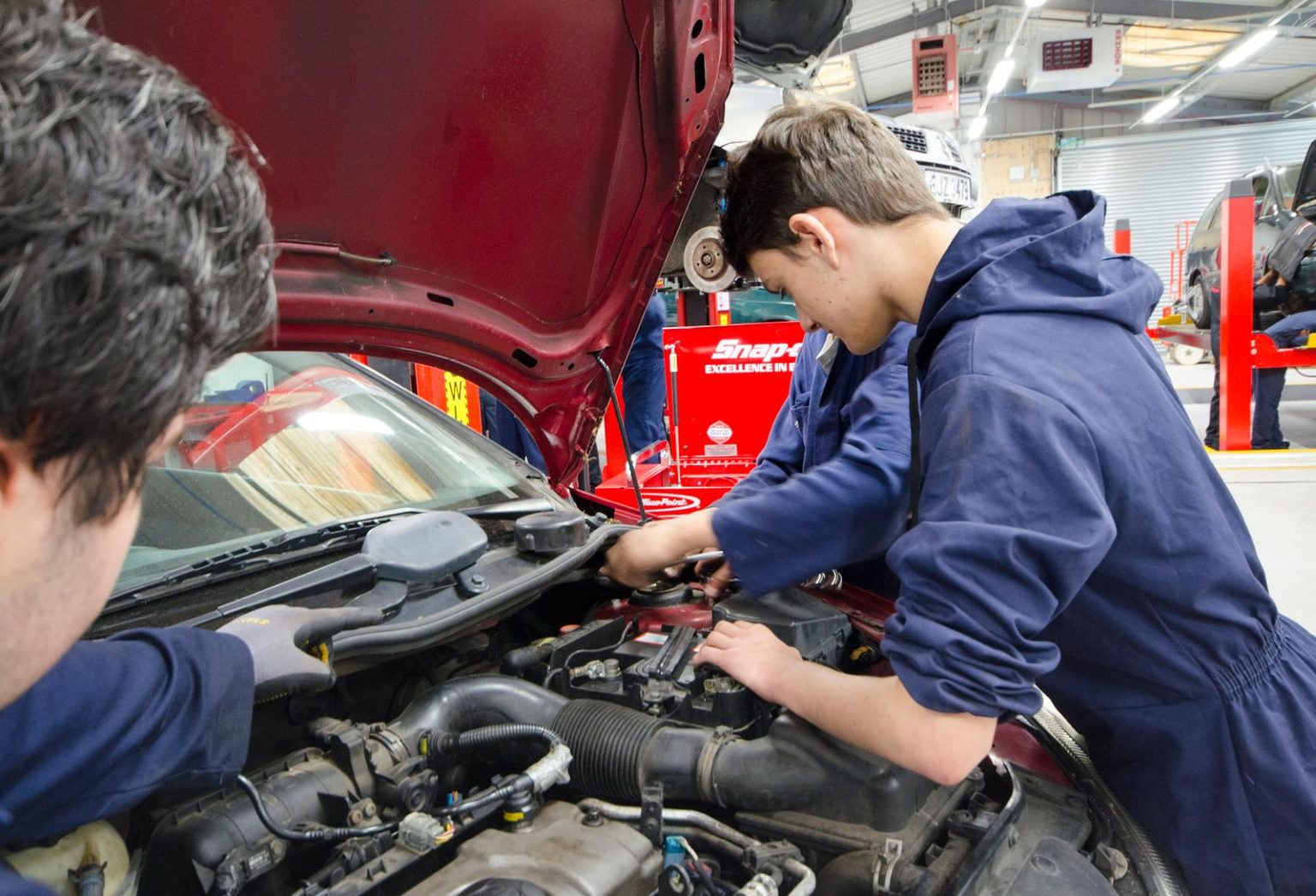 Mit einem Gebrauchtwagencheck von Carspector sparst du bares Geld beim Autokauf