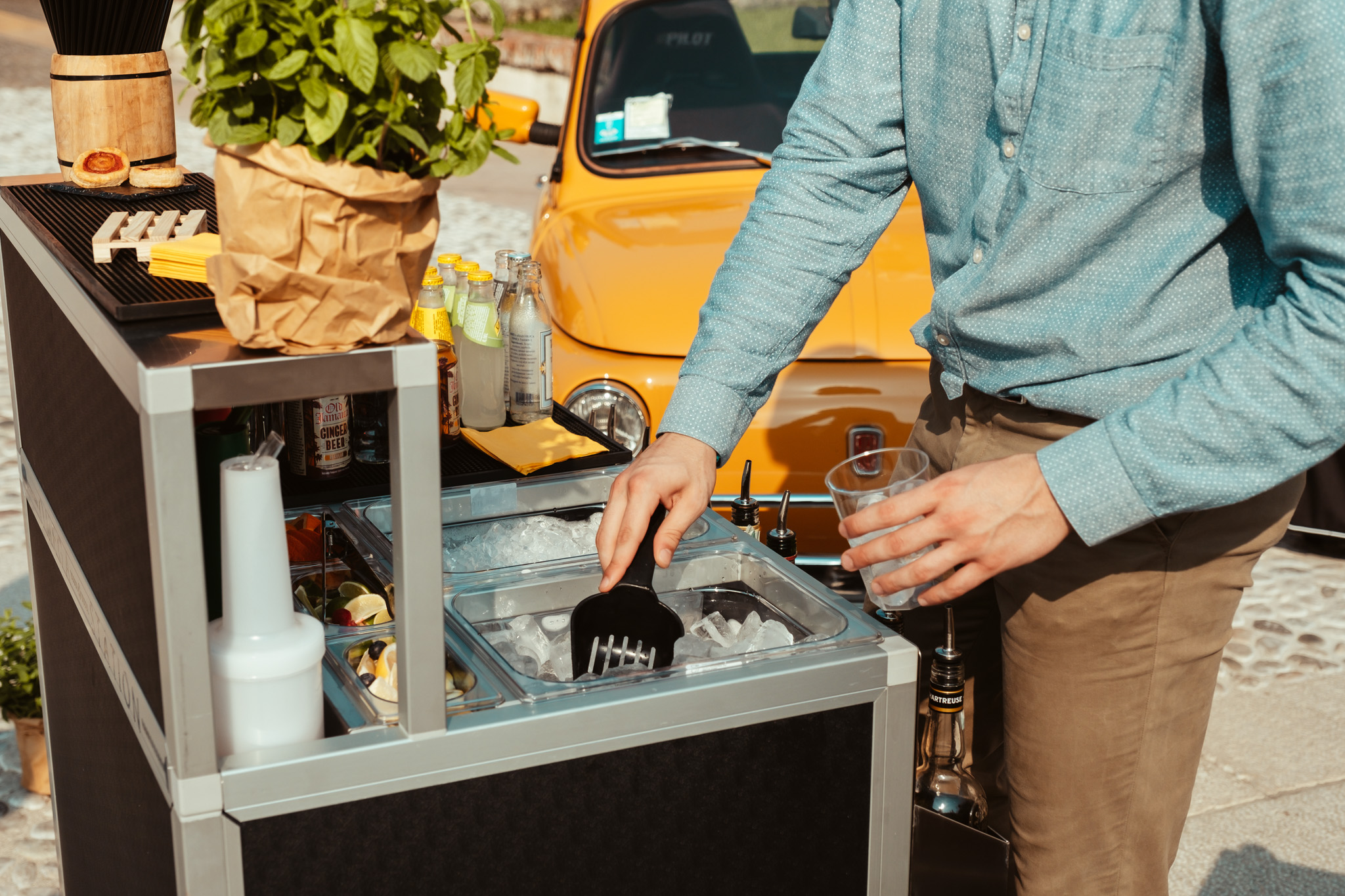 Die Kunst der Minibar für die Eisenbahn: Exklusive Drinks für besondere Anlässe