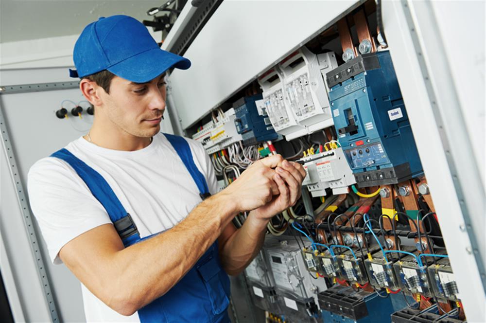 Schritte, um ein hochbezahlter Elektriker zu werden