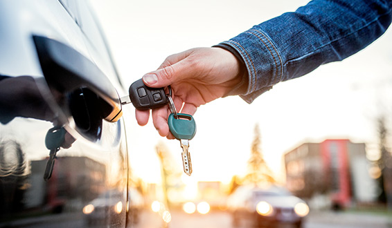 Bereit für den Roadtrip: Finden Sie Ihren perfekten Mietwagen für unvergessliche Reisen