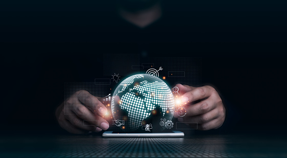 Was ist Informationstechnologie? - Definition, Arten und Beispiele